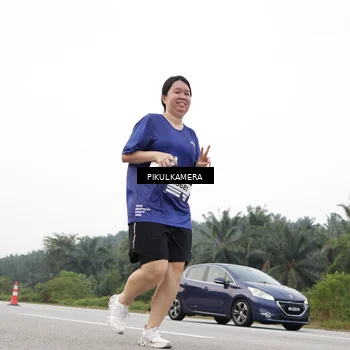 Runner Photo 7506989