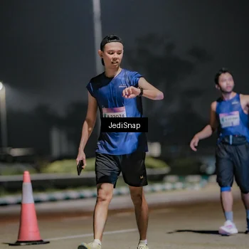 Runner Photo 7506996