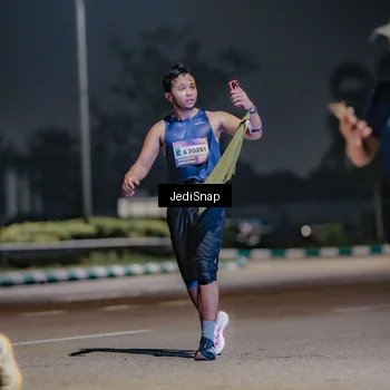 Runner Photo 7506997
