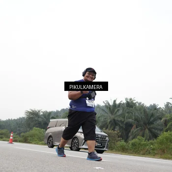 Runner Photo 7506998