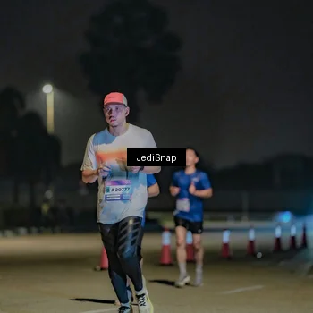 Runner Photo 7507014