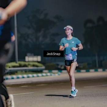 Runner Photo 7507021
