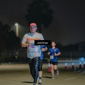 Runner Photo 7507022