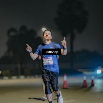 Runner Photo 7507045