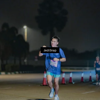 Runner Photo 7507046