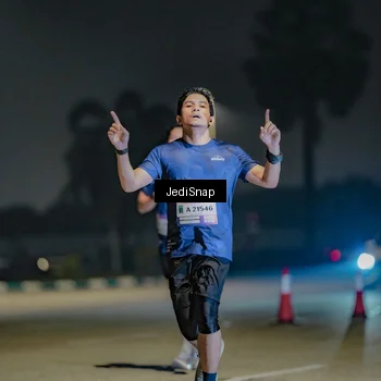 Runner Photo 7507047