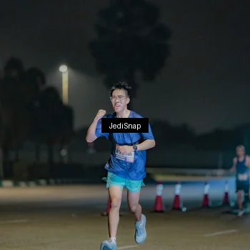 Runner Photo 7507048