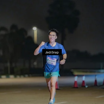 Runner Photo 7507051