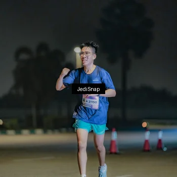 Runner Photo 7507061