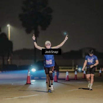 Runner Photo 7507063