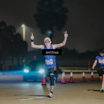 Runner Photo 7507079