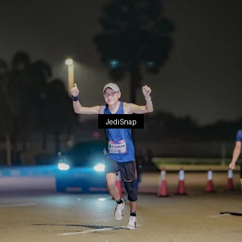 Runner Photo 7507083