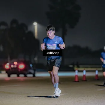 Runner Photo 7507096