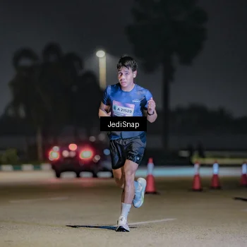 Runner Photo 7507102