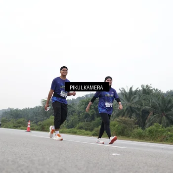 Runner Photo 7507104
