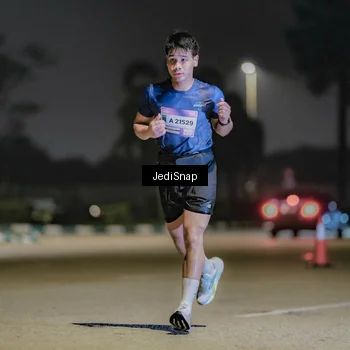 Runner Photo 7507105