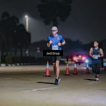 Runner Photo 7507108