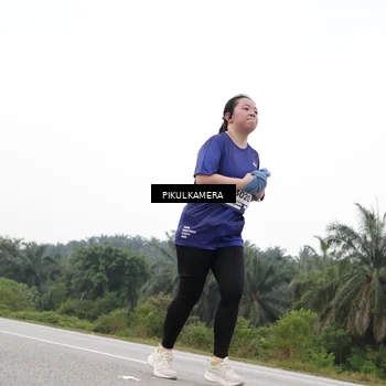 Runner Photo 7507109
