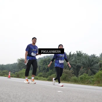 Runner Photo 7507113