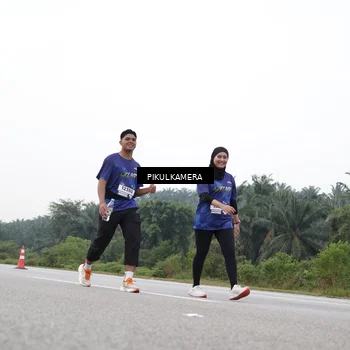 Runner Photo 7507119