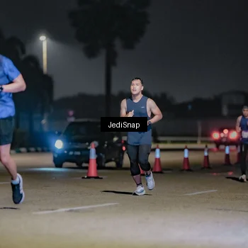 Runner Photo 7507132