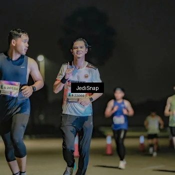 Runner Photo 7507176