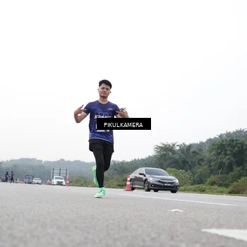 Runner Photo 7507219
