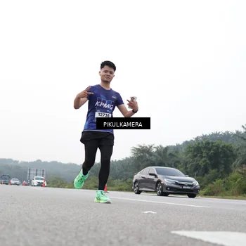 Runner Photo 7507225