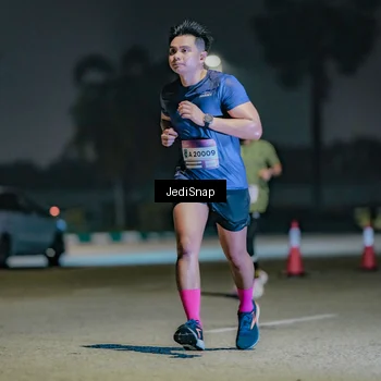 Runner Photo 7507238
