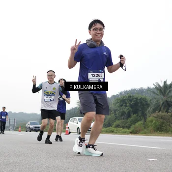 Runner Photo 7507256