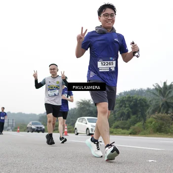 Runner Photo 7507268