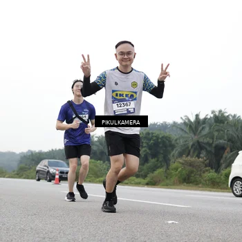 Runner Photo 7507272