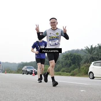 Runner Photo 7507273