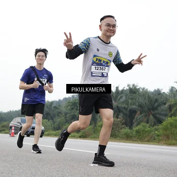 Runner Photo 7507279