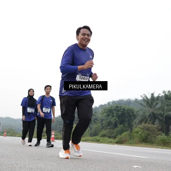 Runner Photo 7507302