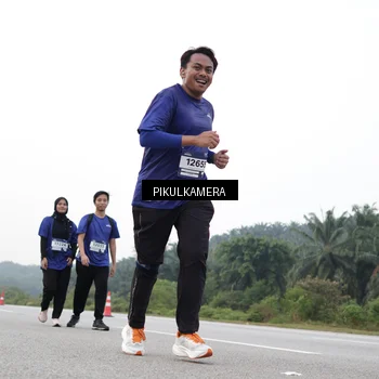 Runner Photo 7507304