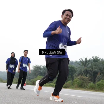 Runner Photo 7507307