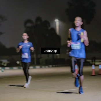 Runner Photo 7507313