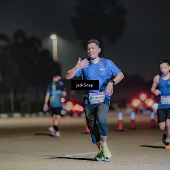 Runner Photo 7507368