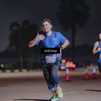 Runner Photo 7507376