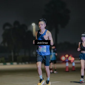 Runner Photo 7507384