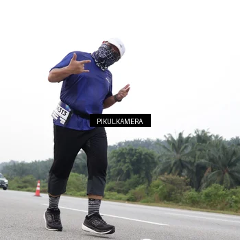 Runner Photo 7507390