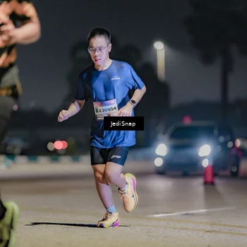 Runner Photo 7507434