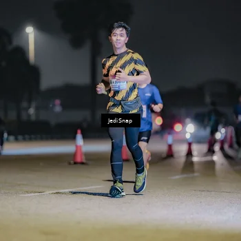 Runner Photo 7507436