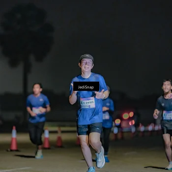 Runner Photo 7507451