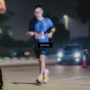 Runner Photo 7507456