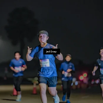 Runner Photo 7507471