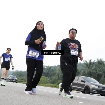 Runner Photo 7507476