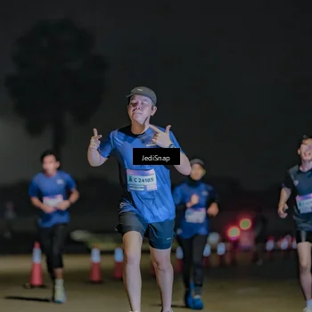 Runner Photo 7507478