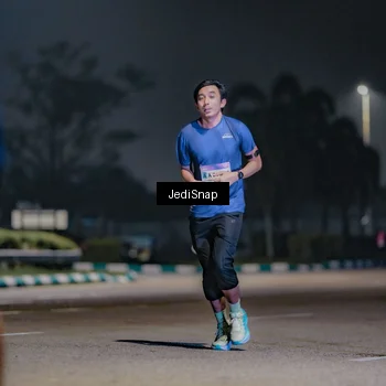 Runner Photo 7507493